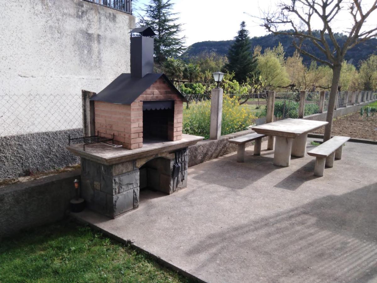 Apartamento Rural Casa Paco Con Jacuzzi Exterior Y Barbacoa Aínsa Exterior foto